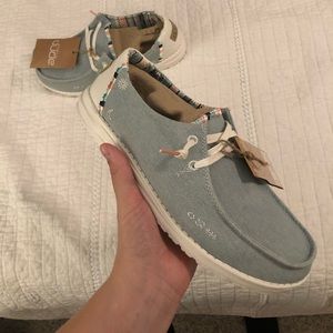 Size 10 Hey Dudes BRAND NEW WITH TAGS